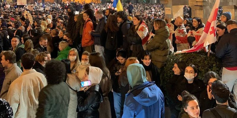 Правящая партия Грузии после протестов отозвала скандальный законопроект об "иноагентах"
