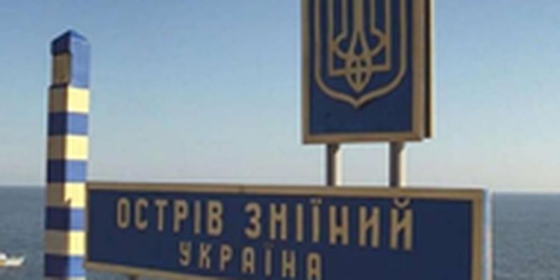 В Севастополь свозят трупы военных РФ с острова Змеиный - разведка