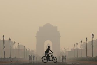 Рівень забруднення повітря у столиці Індії перевищує норму в 6 разів