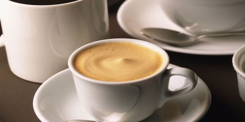 Врач запретил пить чай и кофе после 40 лет: названа главная опасность