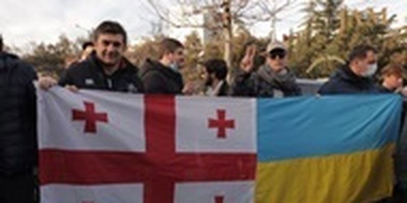 Грузия не идет на контакт: что стоит за отказом Украине
