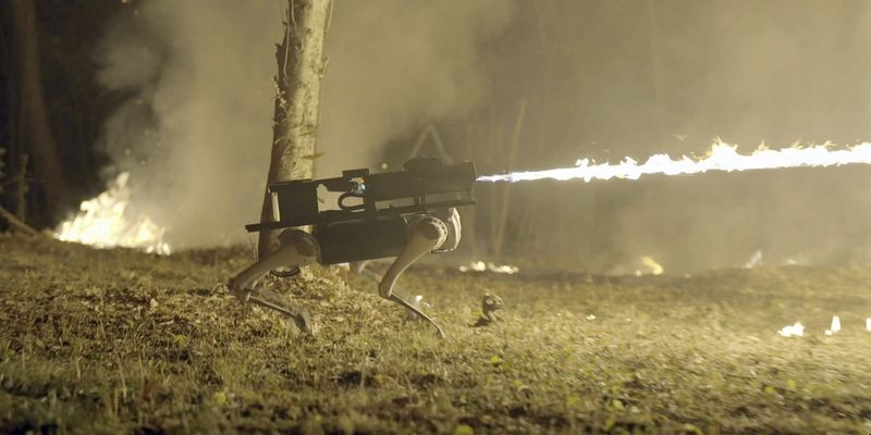 Кошмар для пехоты в окопах: как робот-огнеметчик Thermonator может помочь ВСУ