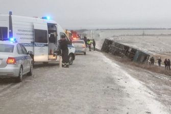 Під Ростовом-на-Дону перекинувся пасажирський автобус сполученням "Москва-Луганськ": є загиблі і поранені