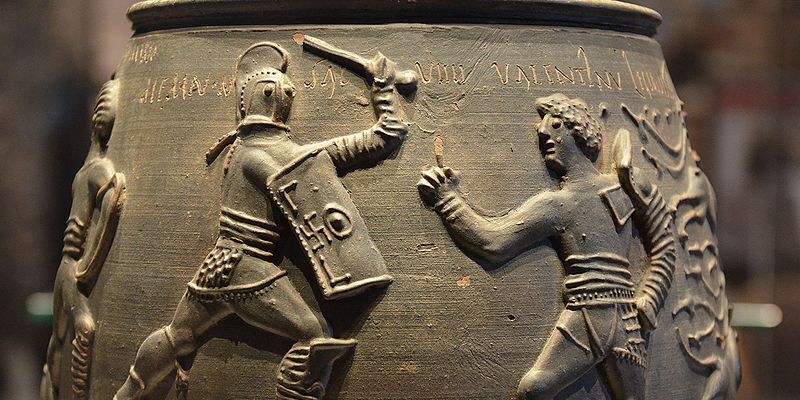 Мемнон и Валентин. В Британии археологи обнаружили важную находку с изображением гладиаторских боев