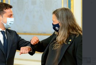 США рассмотрят возможность своего участия в урегулировании на Донбассе, – Нуланд