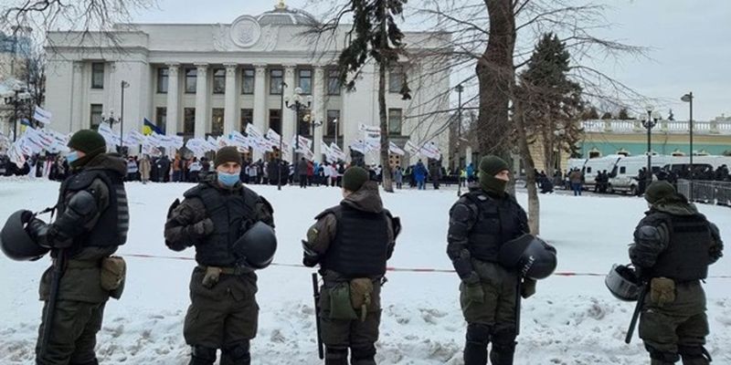 В Киеве возле Рады продолжается акция SaveФОП