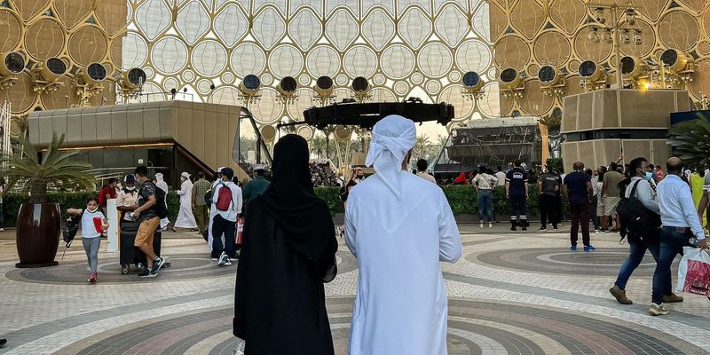 Найти свою половинку в Эмиратах: две истории с счастливым концом