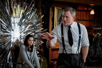 Сделка на $450 миллионов: Netflix снимет две части детектива «Достать ножи»