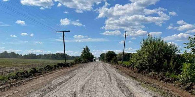 На Черниговщине стартовал ремонт дороги между селами-жемчужинами Мезинского нацпарка
