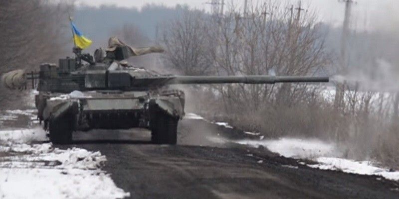 Как сдерживать атаки россиян, пока обещанные танки в пути