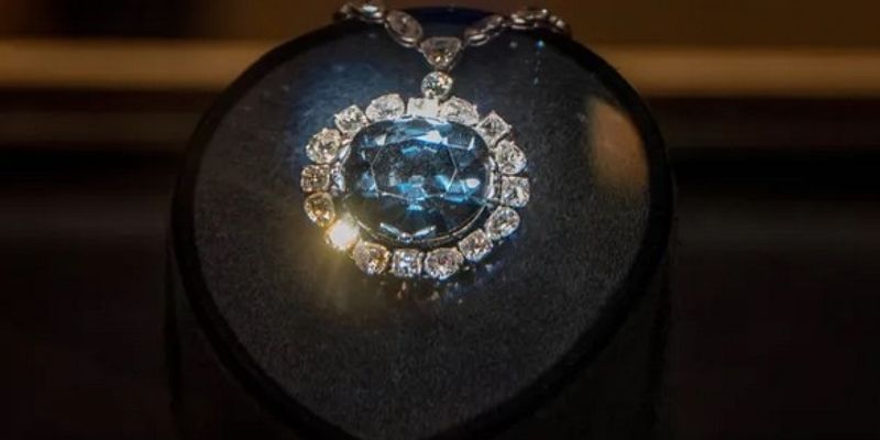 Ученые определили происхождение самых знаменитых алмазов: есть в британской короне