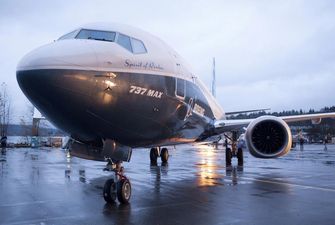 ЗМІ дізналися, що Boeing розглядає питання зупинки випуску 737 MAX