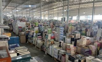Компания Yakaboo перевезла на Буковину почти миллион книг