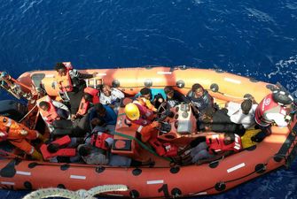 Один человек пропал: У берегов Турции затонула лодка с нелегальными мигрантами