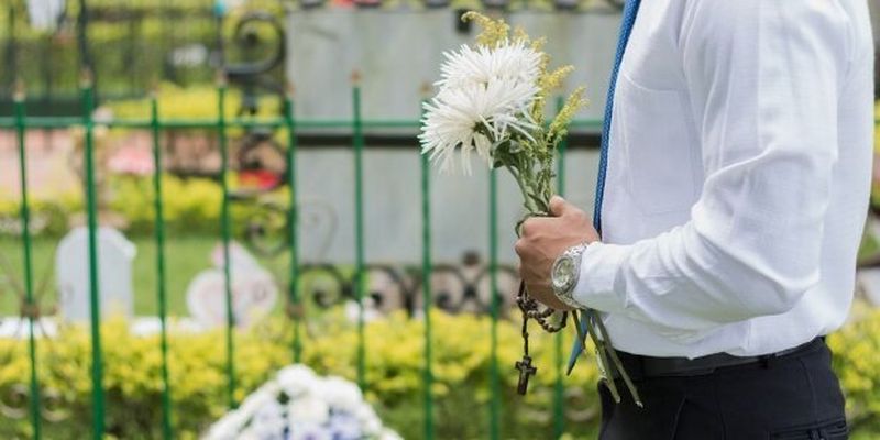 "Умер", чтобы сэкономить: в США мужчина устроил свою смерть, чтобы не платить алименты