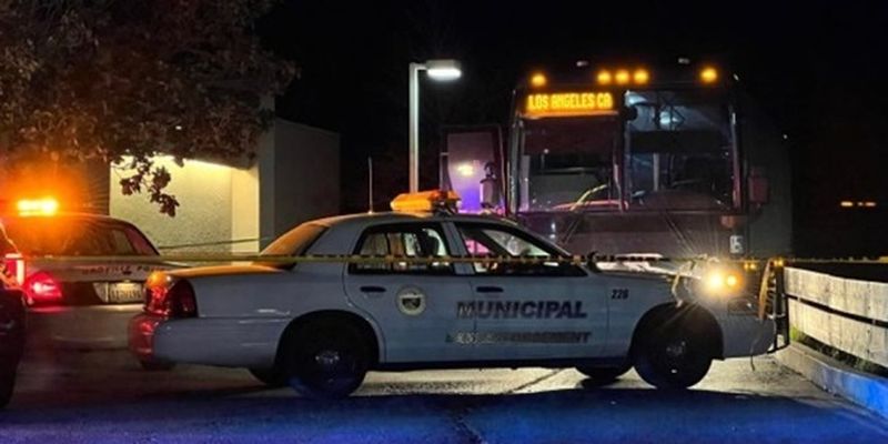 В Калифорнии при стрельбе в автобусе погиб человек