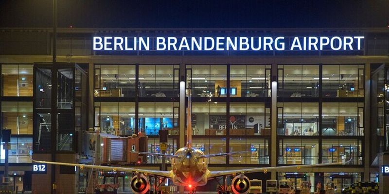 У Берлінському аеропорту скасовано всі польоти: озвучено причину