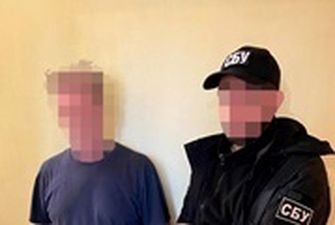 В Ужгороде СБУ вручила подозрение мужчине за оправдание агрессии РФ