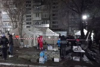 Под завалами нашли еще одно тело: новые фото, видео и подробности взрыва в доме под Николаевом