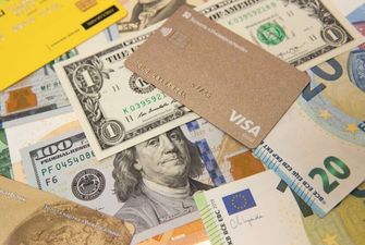 Курс валют в Украине: что происходит с гривной к доллару и евро в банках и на "черном рынке"
