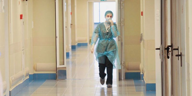 Врач: Украинцам стоит меньше посещать больницы, если у них нет симптомов ОРВИ