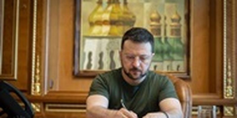 Зеленский продлил санкции против контрабандистов