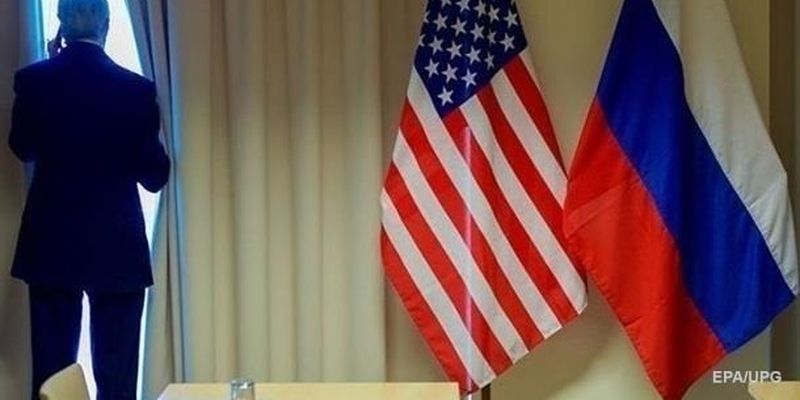 Сенатори закликають Байдена вислати 300 російських дипломатів
