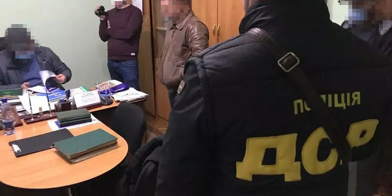 На Закарпатье арестовали начальника СИЗО: что натворил