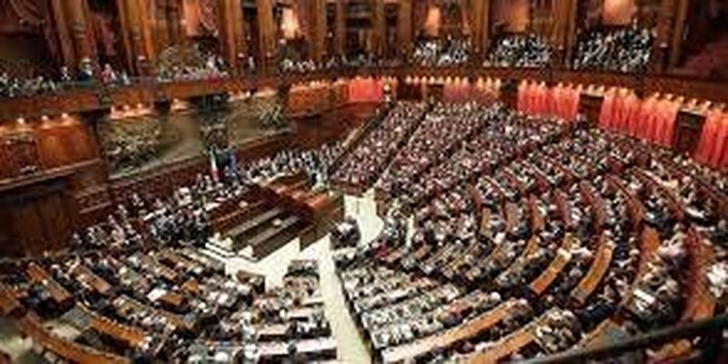 Парламент Италии избирает новое руководство страны
