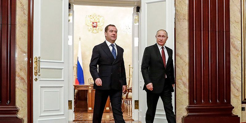 У Зеленского назвали "пустым местом" Медведева, заступившегося за задержанного Медведчука