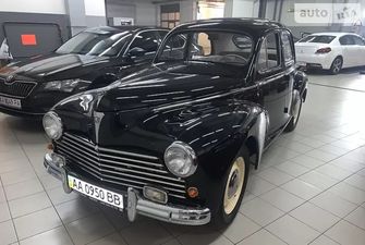 В Украине продают 70-летний Peugeot в идеальном состоянии