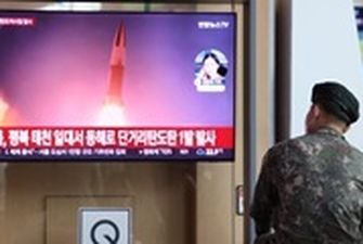 КНДР запустила баллистическую ракету третий раз за неделю