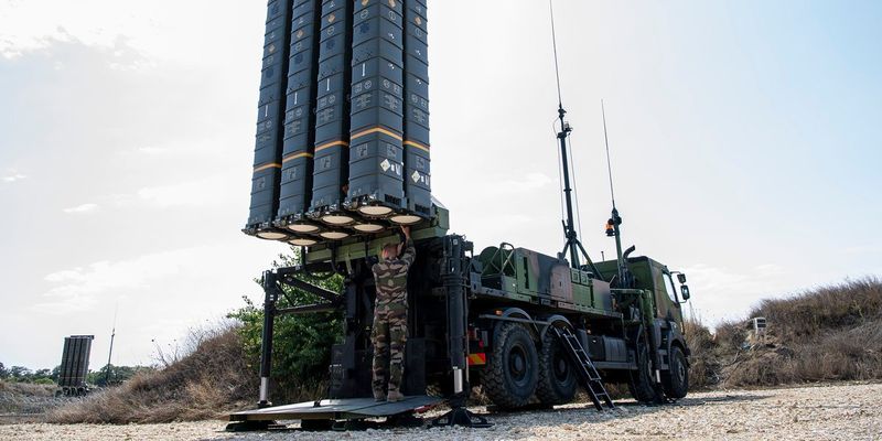 Сбивают баллистические ракеты: ВСУ получат системы ПВО SAMP/T и снаряды Aster-30