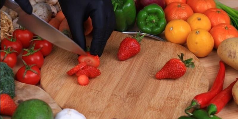 Супермаркеты изменили цены на овощи и фрукты: сколько стоят лук, морковь, картофель, яблоки, бананы и апельсины