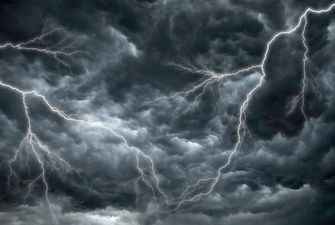 По всій Україні оголошено штормове попередження – ДСНС