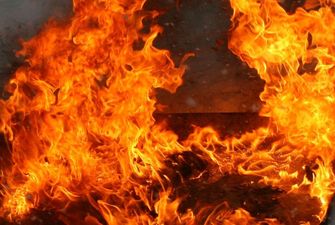 В Днепре горело заброшенное здание: погиб человек