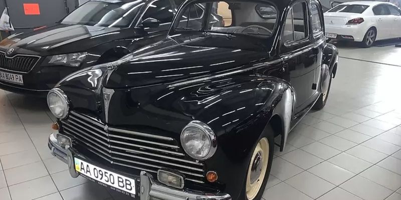 В Украине продают 70-летний Peugeot в идеальном состоянии