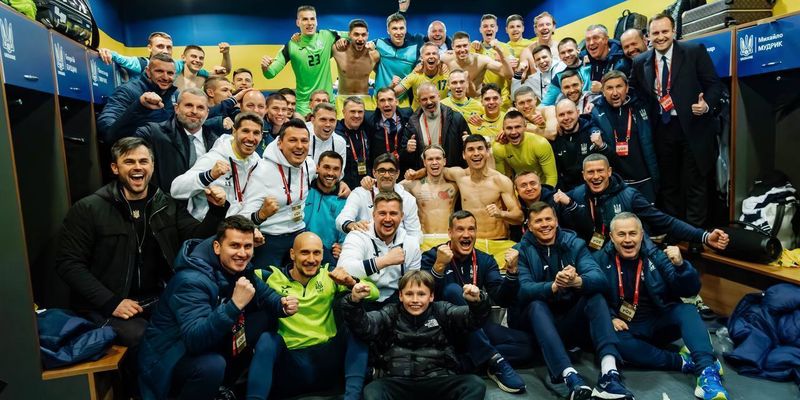 Что творилось в раздевалке сборной Украины после победы над Исландией. Появилось видео
