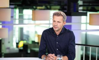 Литовський телеведучий Андрюс Тапінас за сім годин зібрав майже мільйон Євро на «Байрактари» для України