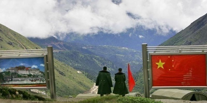 Китай и Индия разводят войска возле границы
