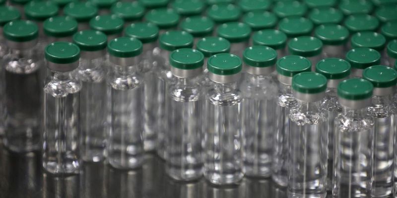 Китай готов поставлять вакцину от коронавируса в Украину - Кулеба
