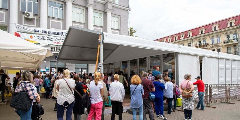 Залишити не можна вигнати: чому в Одесі виник скандал навколо волонтерського центру в ліцеї