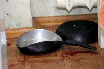 Под Днепром мужчина до смерти избил женщину сковородкой: подробности