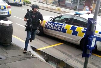 Новозеландский стрелок отказался признать себя невиновным в терактах