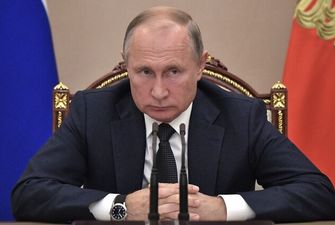 "Останется с нами навсегда": в России показали многозначительный портрет Путина-старика