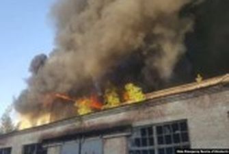 У Львові сталася пожежа на території колишнього ЛАЗу
