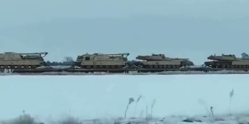 В Польше заметили эшелон с танками Abrams и БМП Bradley: видео