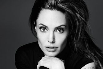 Джоли взбудоражила видом с известной актрисой: "Черт возьми..."