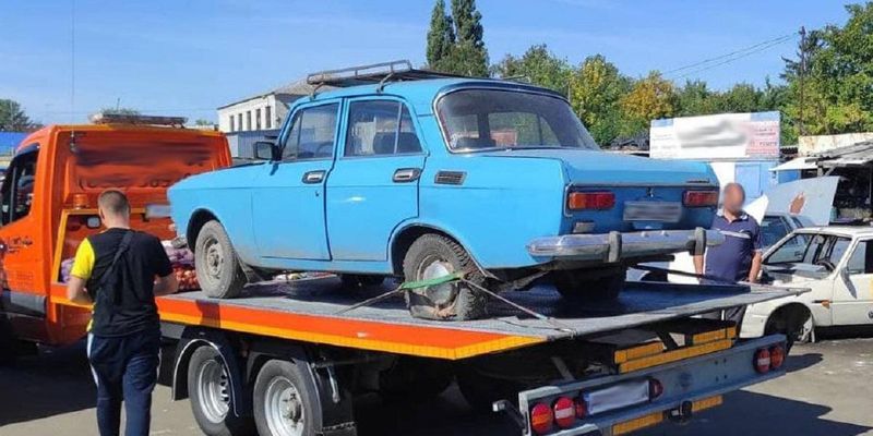 В Житомире мужчина сдал чужую машину на металлолом, потому что она "простаивала" во дворе