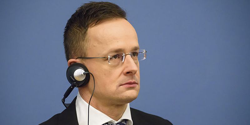 Брехня агентів РФ: закарпатські угорці відповіли на заяву Сіярто про “жорстку” мобілізацію